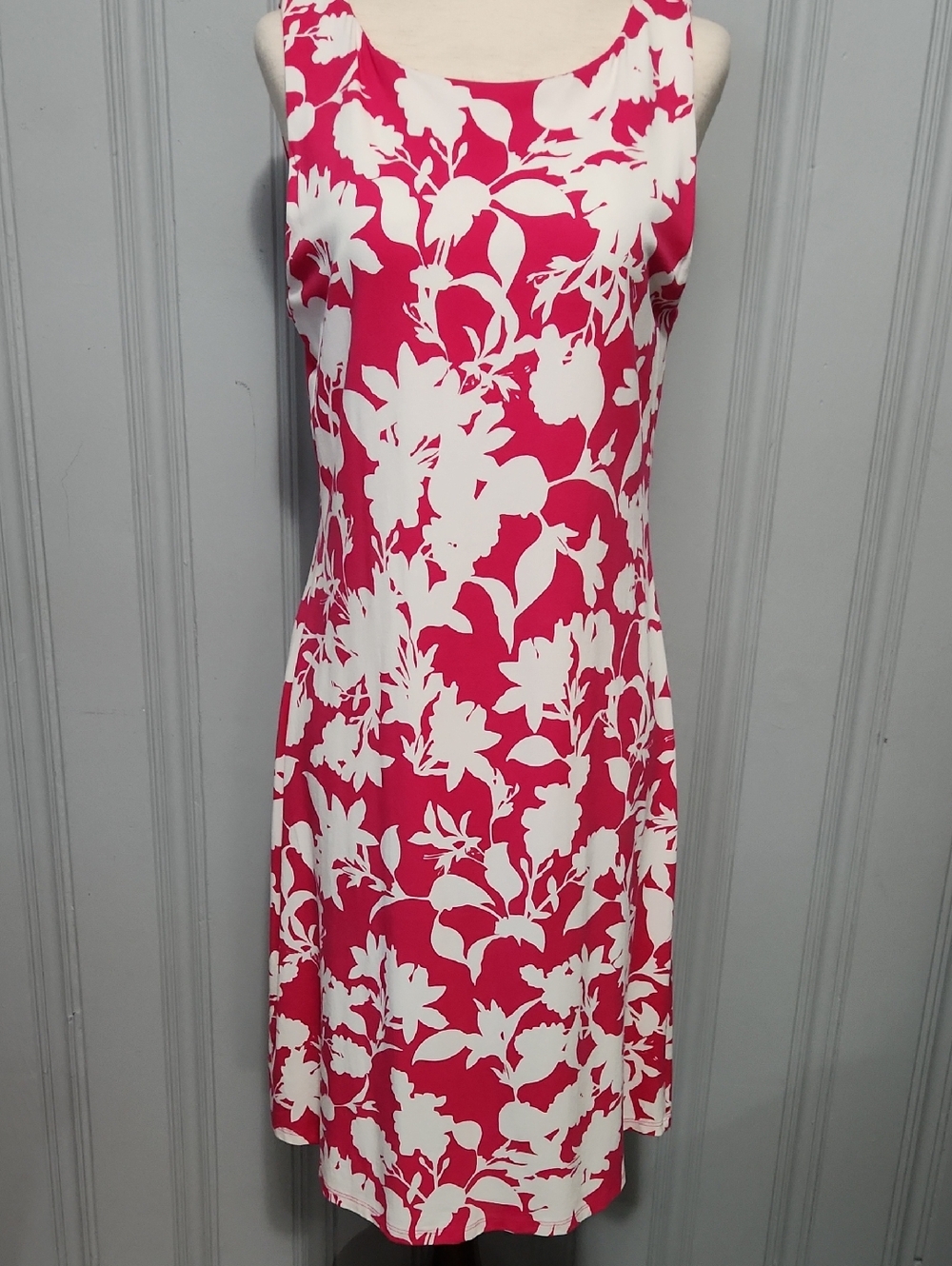 Tommy Bahama Sleeveless Pink &  White Floral Print  Dress
